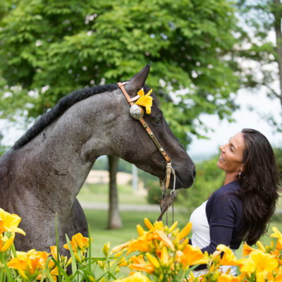 https://www.julieaphotography.com/wp-content/uploads/2018/02/wLoveStory-6-400x400.jpg
